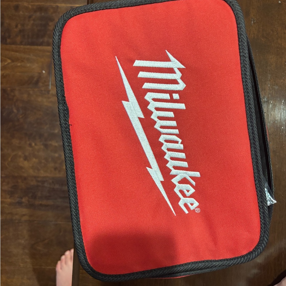 Milwaukee Red Inspection Camera Kit - Picture 2 of 2
